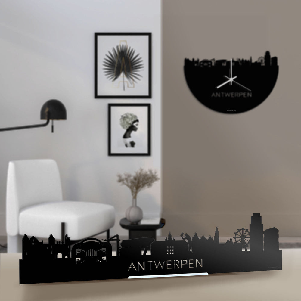 Standing Skyline Antwerpen Zwart glanzend gerecycled kunststof cadeau decoratie relatiegeschenk van WoodWideCities