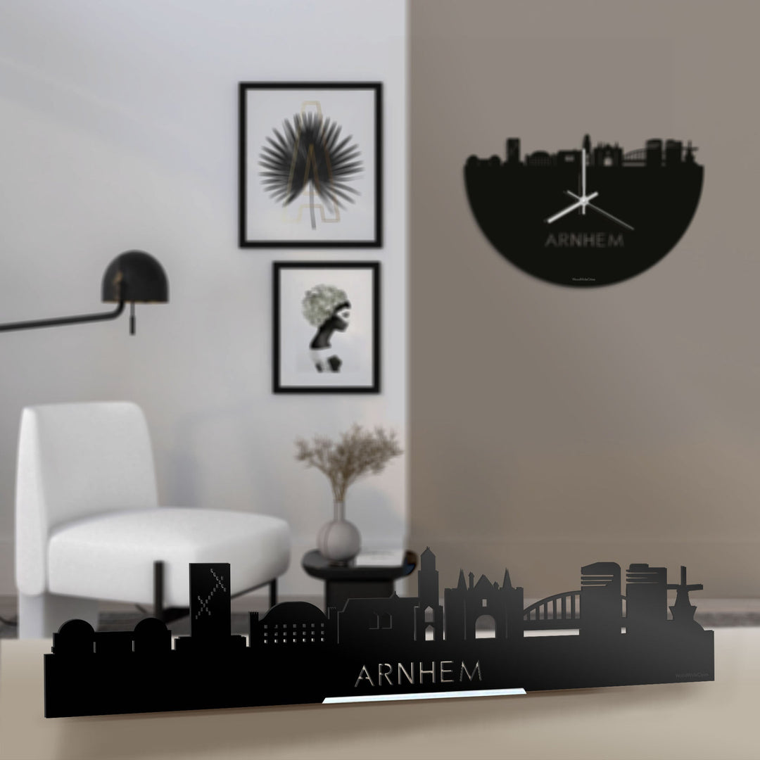 Standing Skyline Arnhem Zwart glanzend gerecycled kunststof cadeau decoratie relatiegeschenk van WoodWideCities