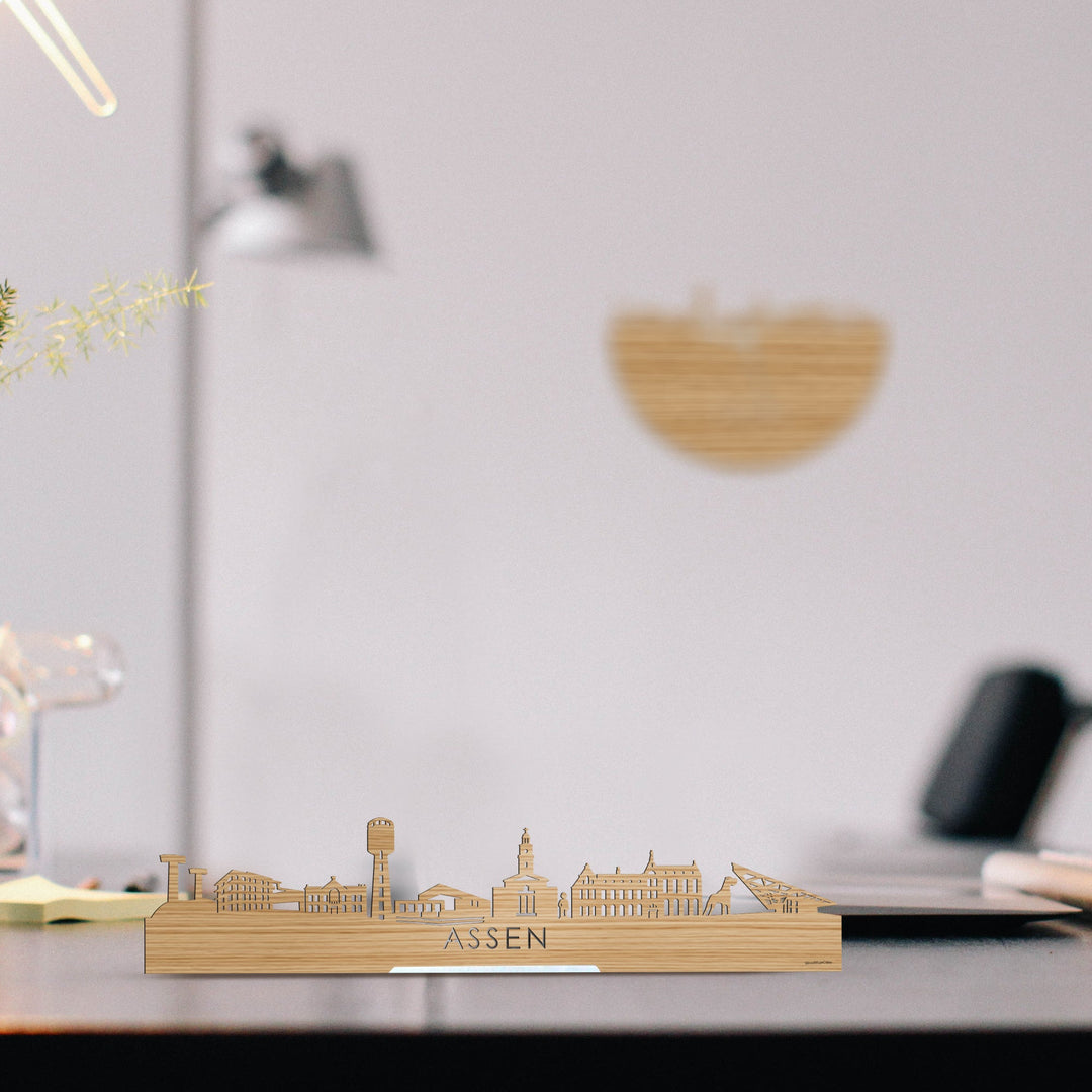 Standing Skyline Assen Bamboe houten cadeau decoratie relatiegeschenk van WoodWideCities