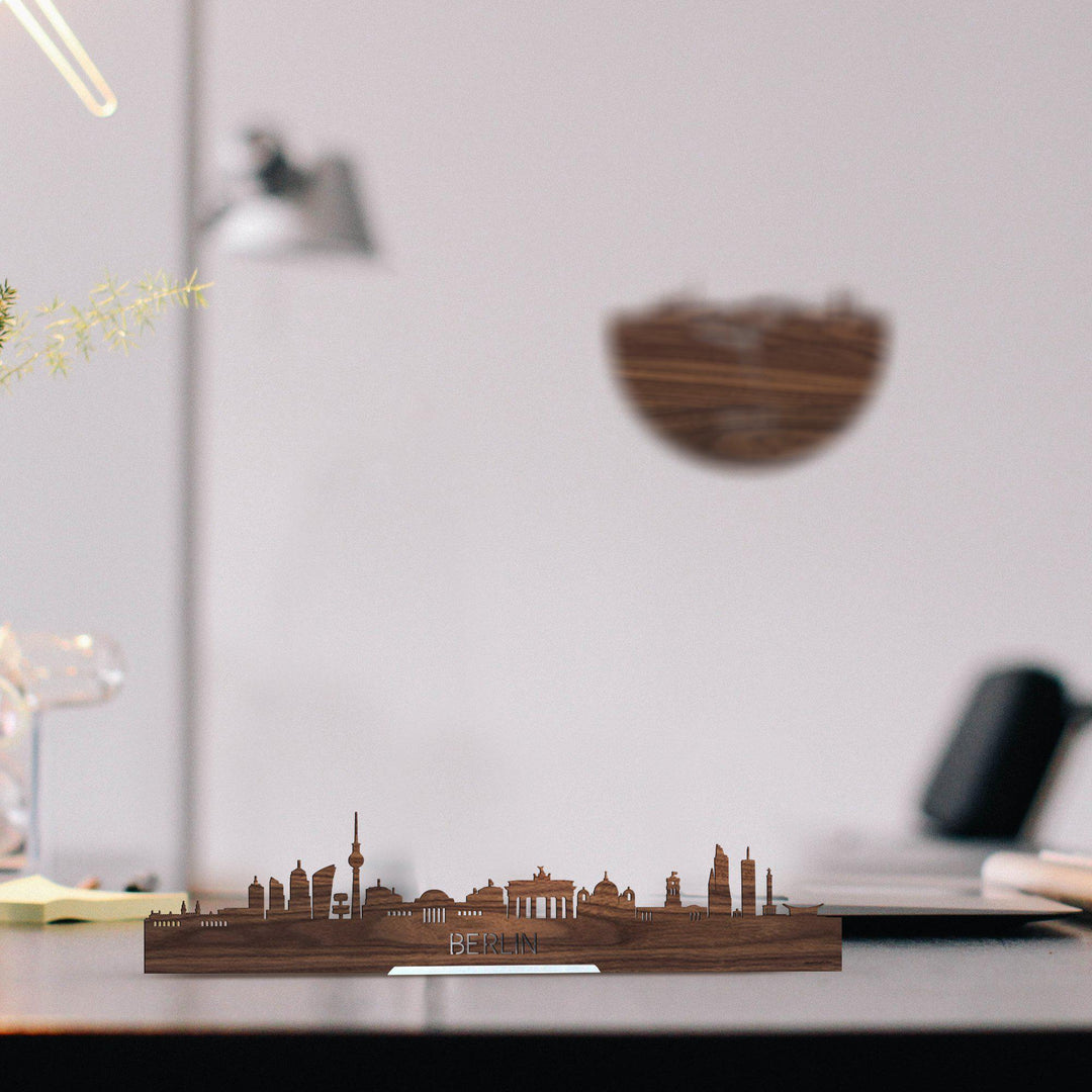 Standing Skyline Berlijn Noten houten cadeau decoratie relatiegeschenk van WoodWideCities