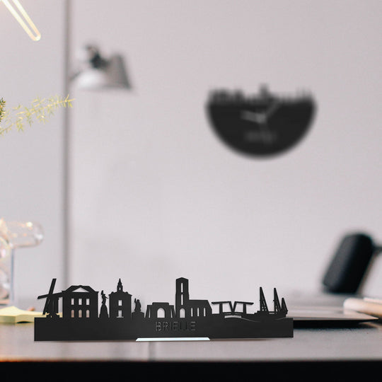 Standing Skyline Brielle Zwart houten cadeau decoratie relatiegeschenk van WoodWideCities