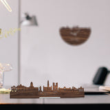 Standing Skyline Brussel Noten houten cadeau decoratie relatiegeschenk van WoodWideCities