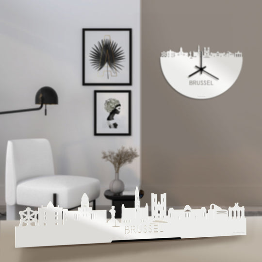Standing Skyline Brussel Wit glanzend gerecycled kunststof cadeau decoratie relatiegeschenk van WoodWideCities