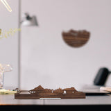 Standing Skyline Curaçao Noten houten cadeau decoratie relatiegeschenk van WoodWideCities