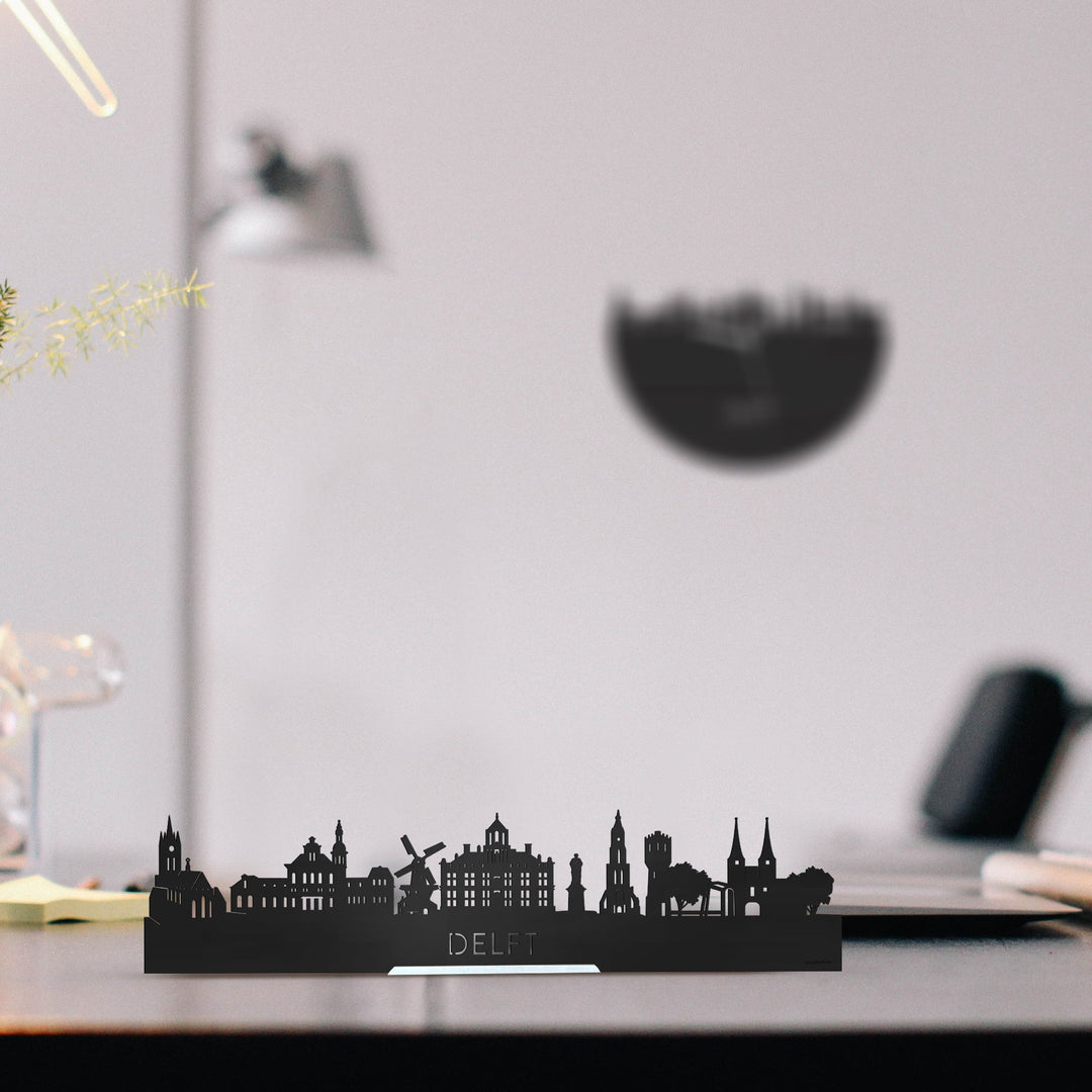 Standing Skyline Delft Zwart houten cadeau decoratie relatiegeschenk van WoodWideCities
