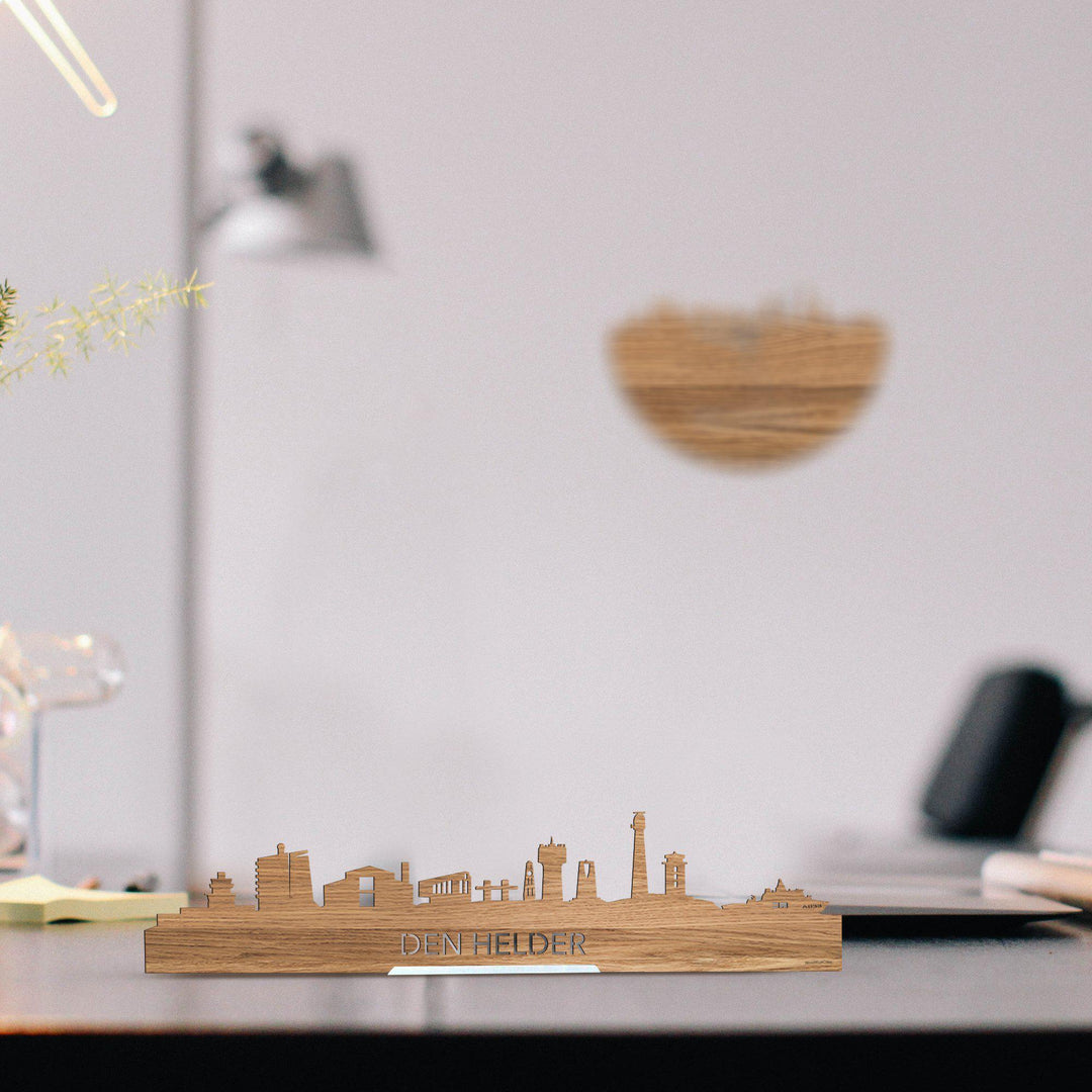 Standing Skyline Den Helder Eiken houten cadeau decoratie relatiegeschenk van WoodWideCities
