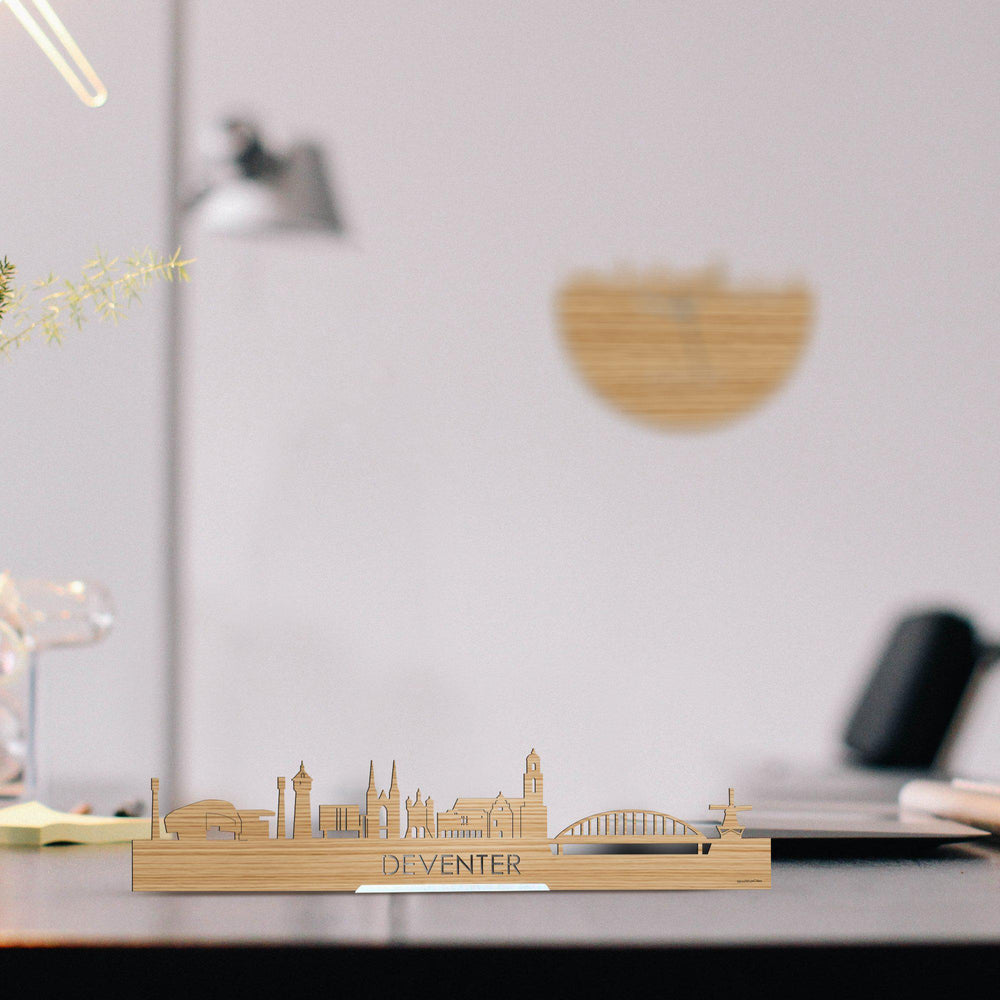 Standing Skyline Deventer Bamboe houten cadeau decoratie relatiegeschenk van WoodWideCities