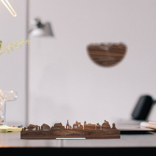 Standing Skyline Edinburgh Noten houten cadeau decoratie relatiegeschenk van WoodWideCities