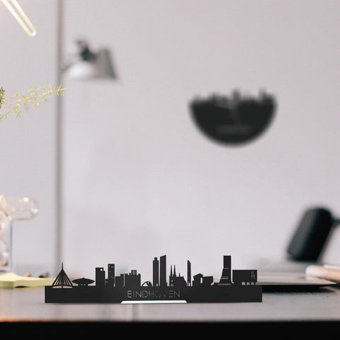 Standing Skyline Eindhoven Black houten cadeau decoratie relatiegeschenk van WoodWideCities