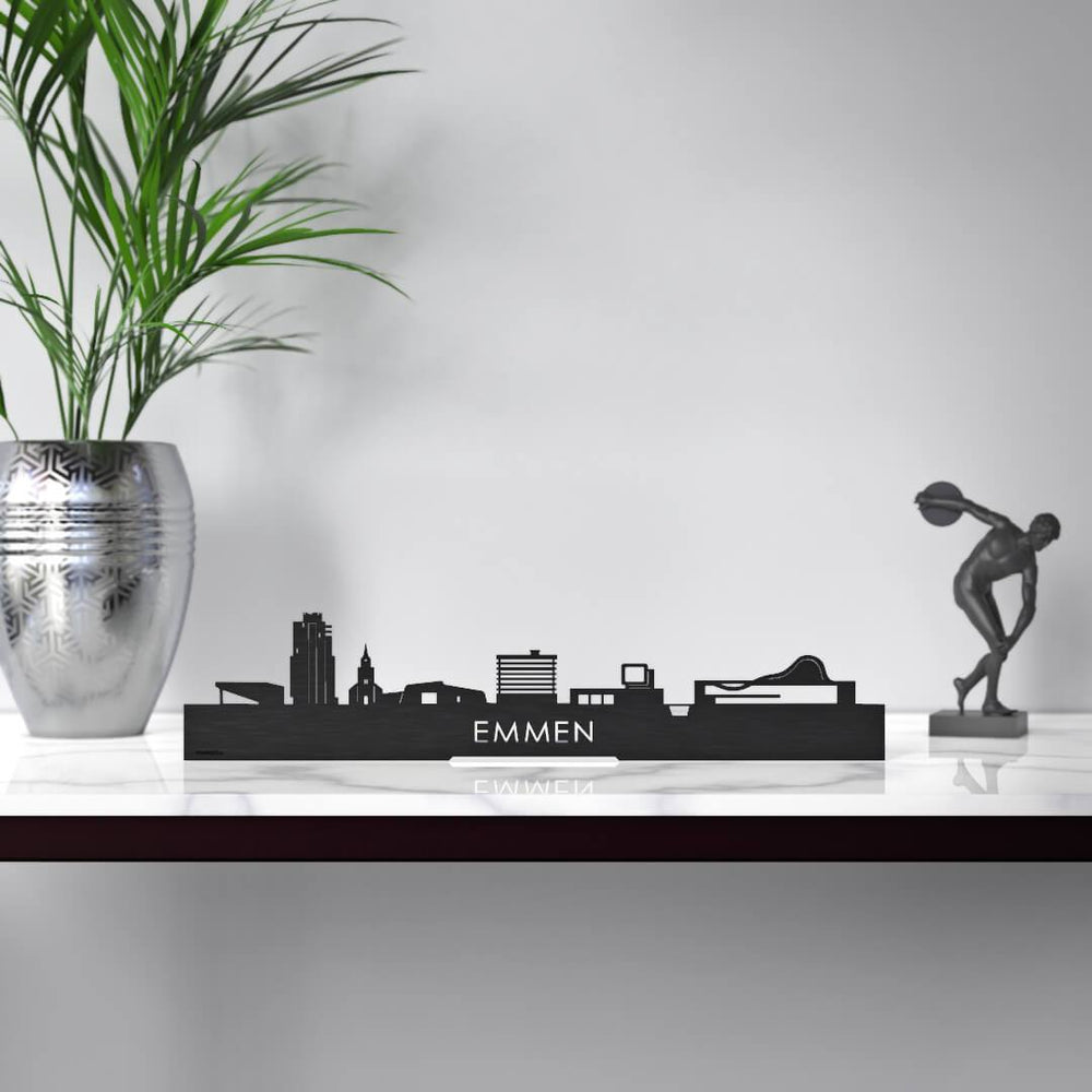 Standing Skyline Emmen Black houten cadeau decoratie relatiegeschenk van WoodWideCities