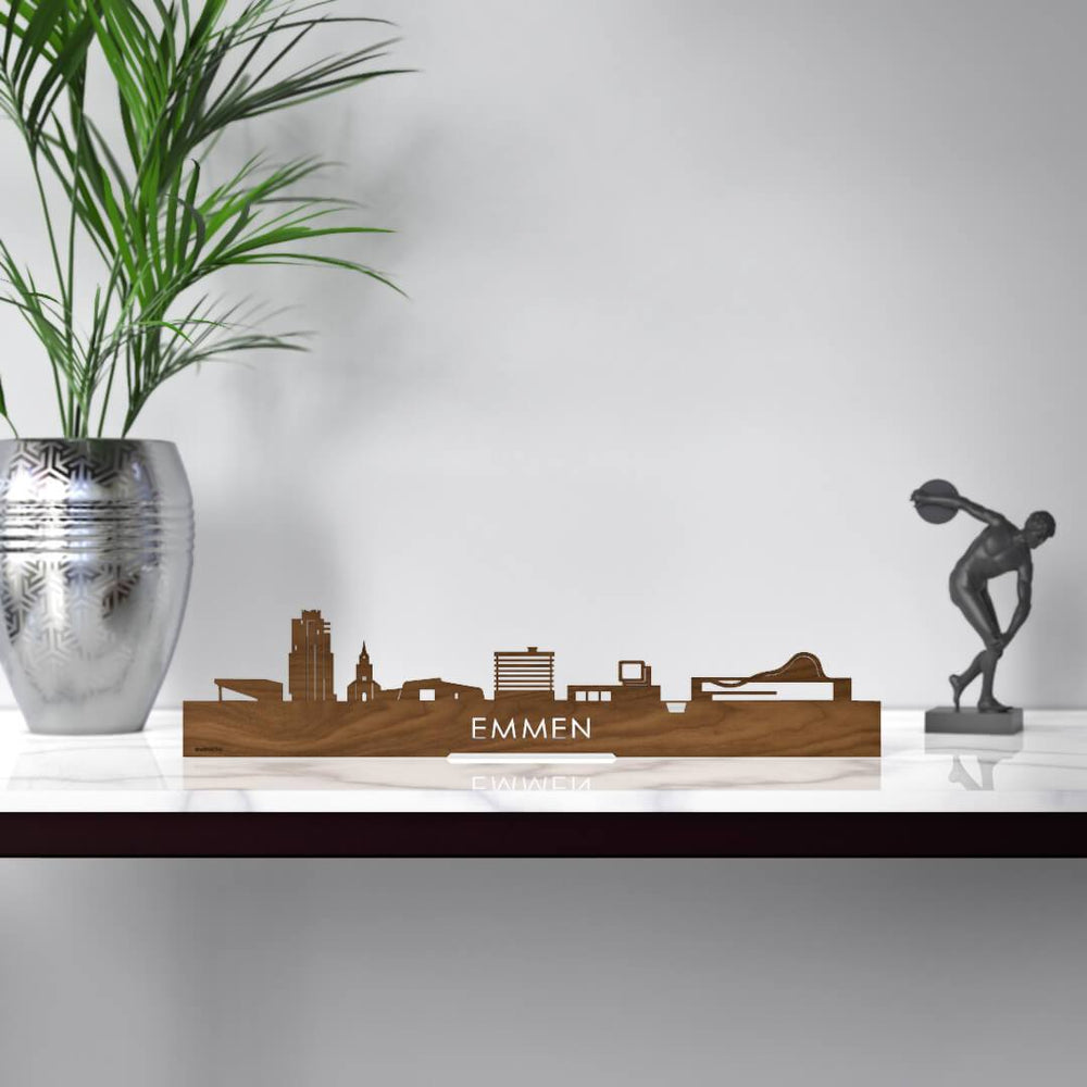 Standing Skyline Emmen Noten houten cadeau decoratie relatiegeschenk van WoodWideCities