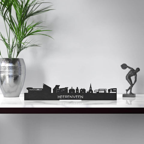 Standing Skyline Heerenveen Black houten cadeau decoratie relatiegeschenk van WoodWideCities