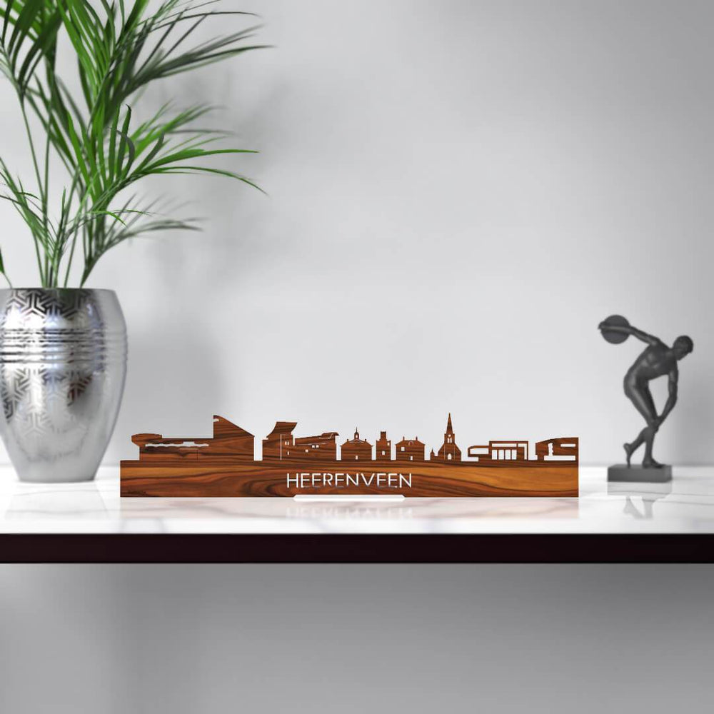 Standing Skyline Heerenveen Palissander houten cadeau decoratie relatiegeschenk van WoodWideCities