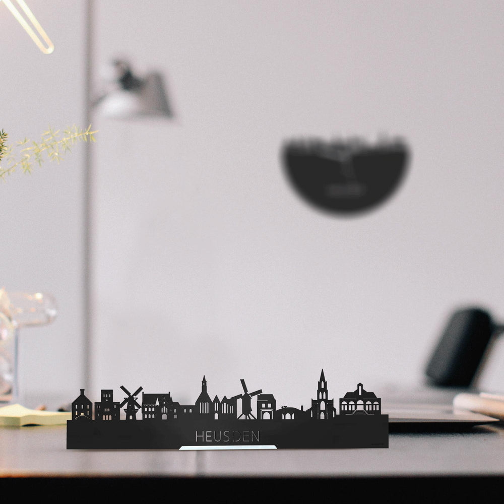 Standing Skyline Heusden Black houten cadeau decoratie relatiegeschenk van WoodWideCities
