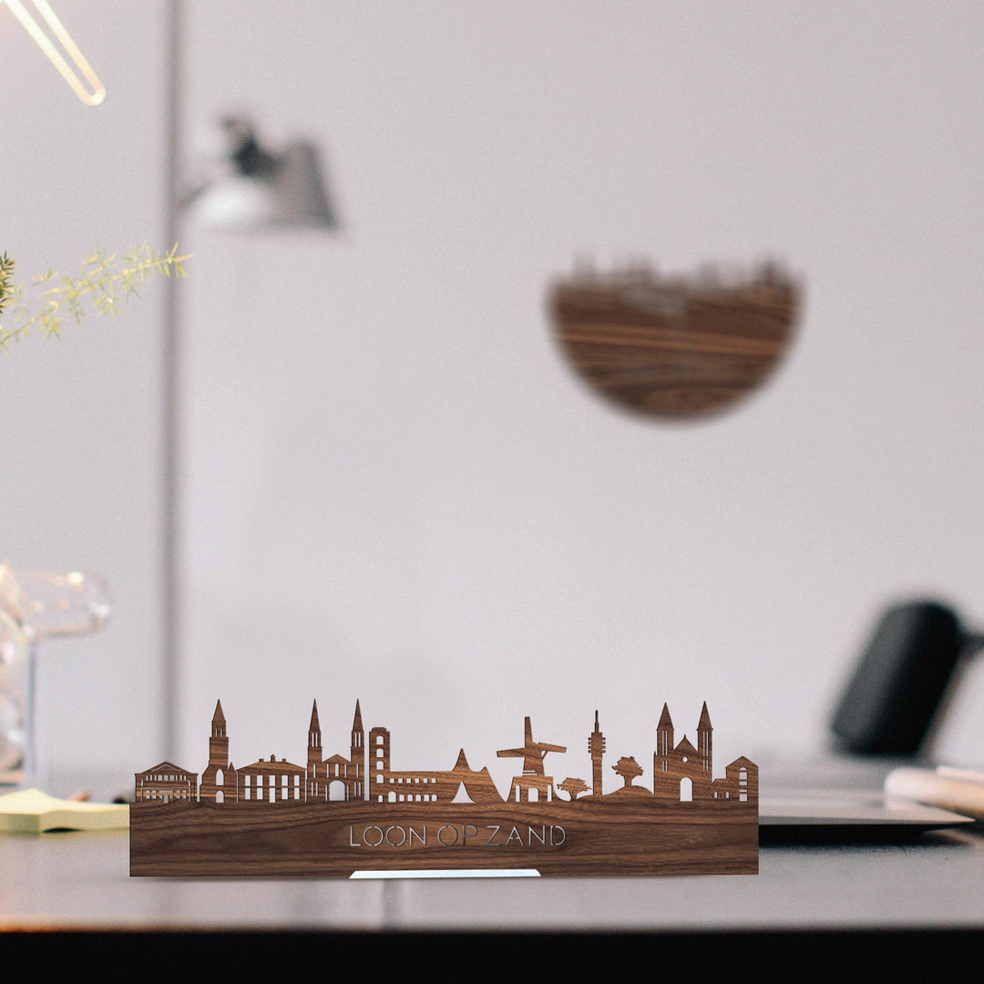Standing Skyline Loon op Zand Noten houten cadeau decoratie relatiegeschenk van WoodWideCities
