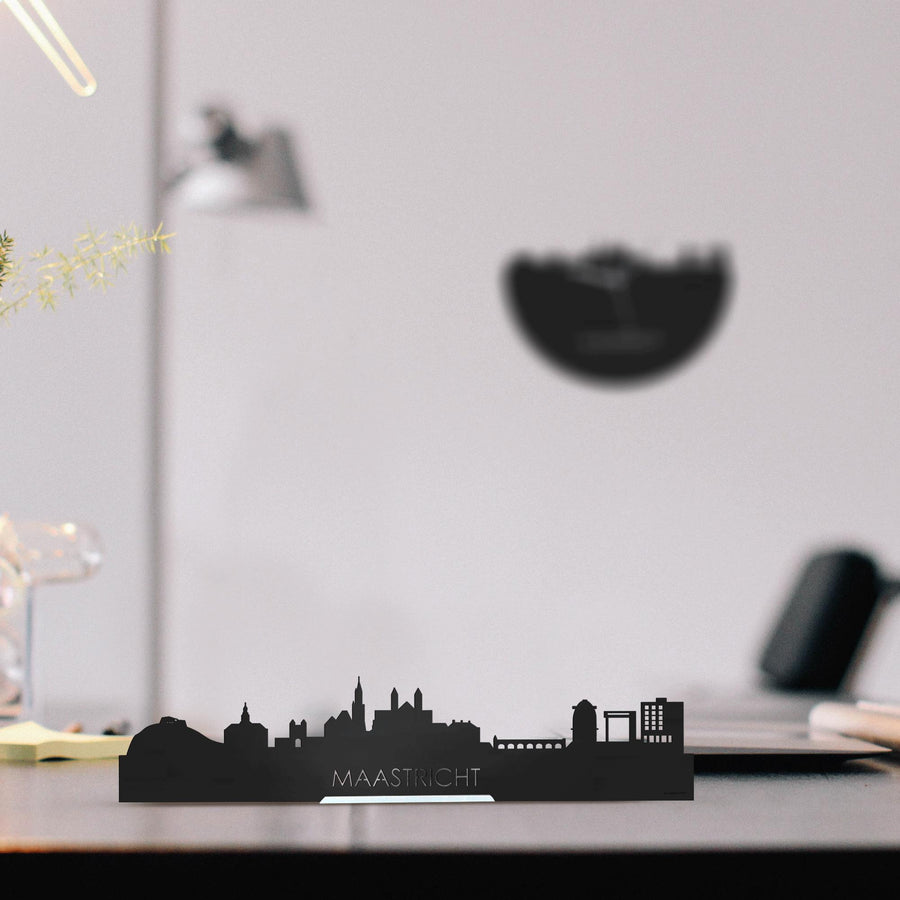 Standing Skyline Maastricht Black houten cadeau decoratie relatiegeschenk van WoodWideCities