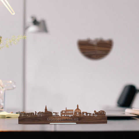 Standing Skyline Musselkanaal Noten houten cadeau decoratie relatiegeschenk van WoodWideCities