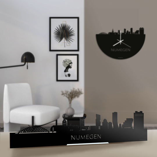 Standing Skyline Nijmegen Zwart glanzend gerecycled kunststof cadeau decoratie relatiegeschenk van WoodWideCities