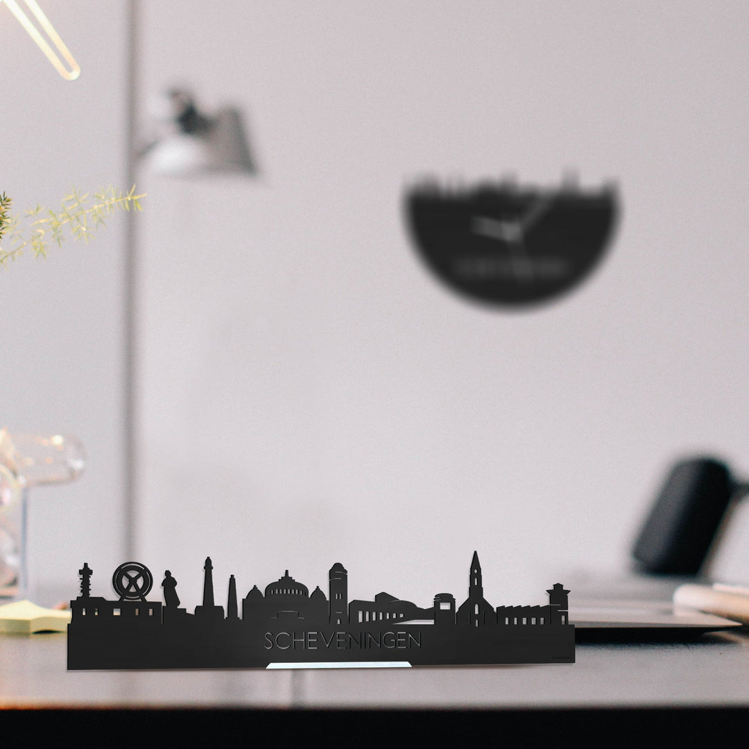 Standing Skyline Scheveningen Zwart houten cadeau decoratie relatiegeschenk van WoodWideCities