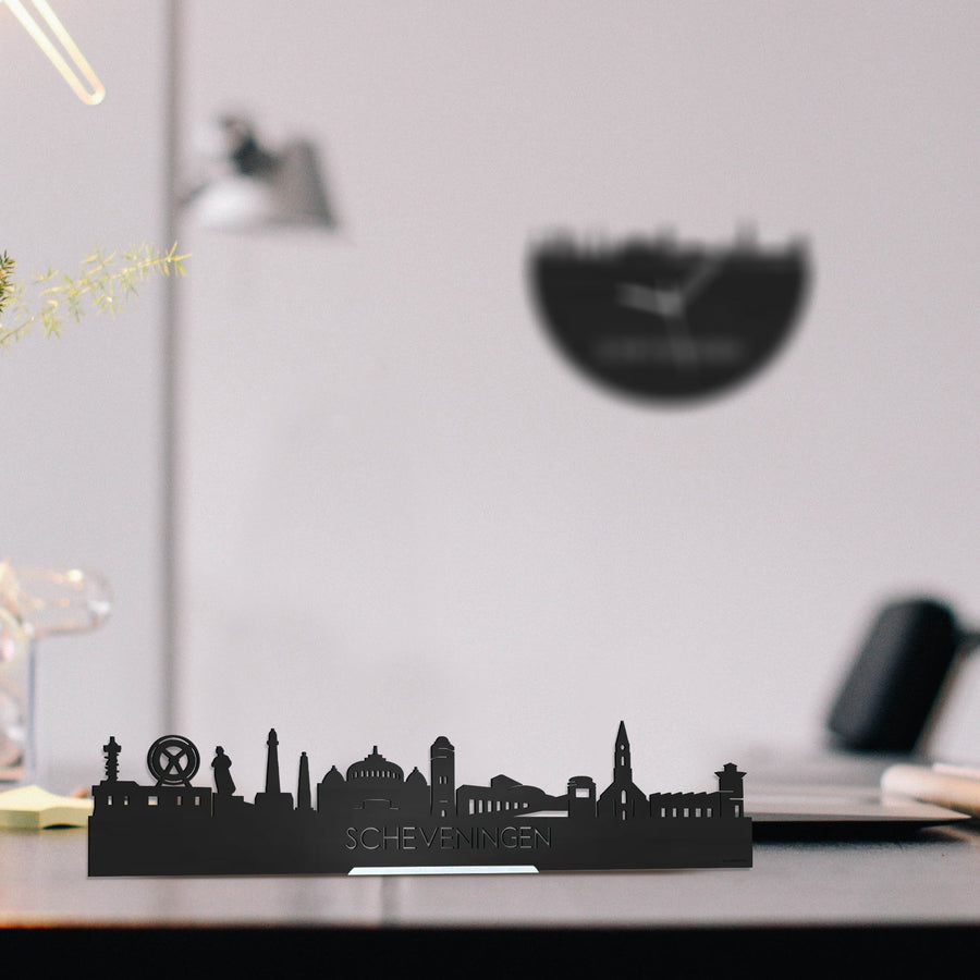 Standing Skyline Scheveningen Zwart houten cadeau decoratie relatiegeschenk van WoodWideCities