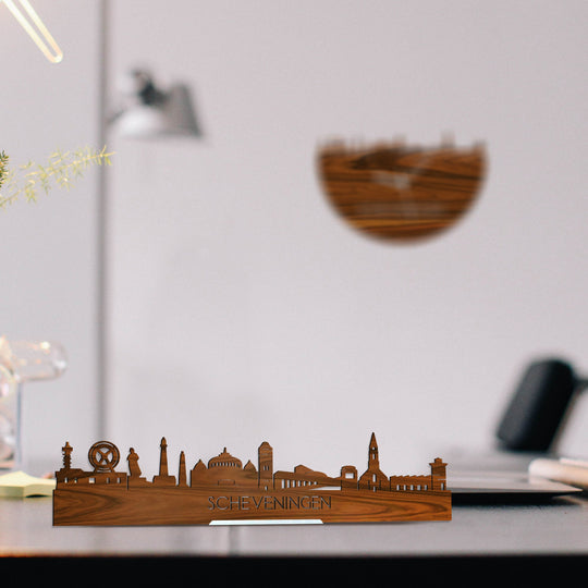 Standing Skyline Scheveningen Palissander houten cadeau decoratie relatiegeschenk van WoodWideCities