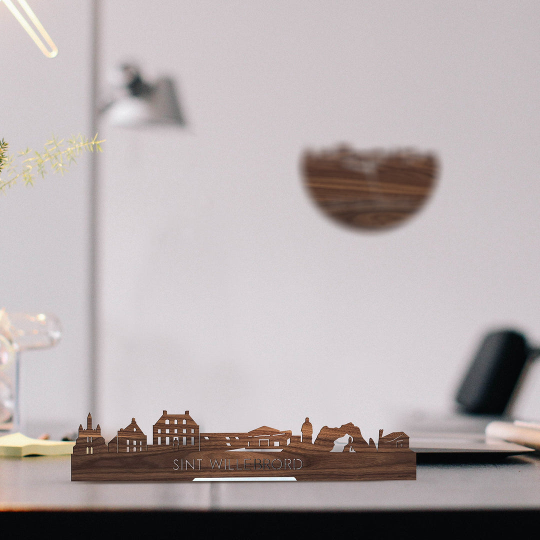 Standing Skyline Sint Willebrord Noten houten cadeau decoratie relatiegeschenk van WoodWideCities