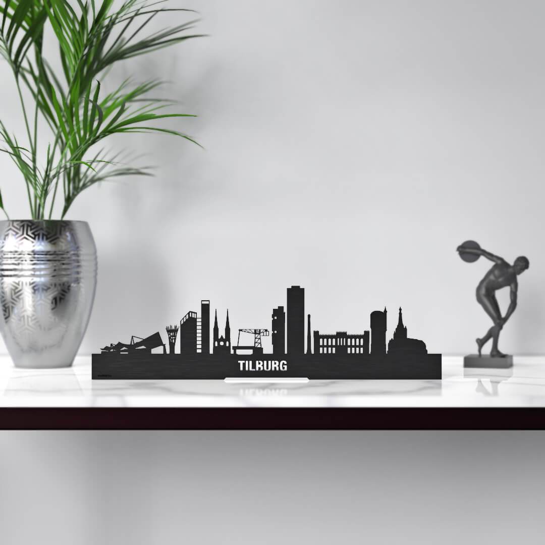 Standing Skyline Tilburg Black houten cadeau decoratie relatiegeschenk van WoodWideCities