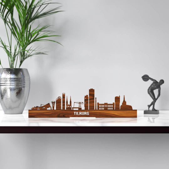 Standing Skyline Tilburg Palissander houten cadeau decoratie relatiegeschenk van WoodWideCities