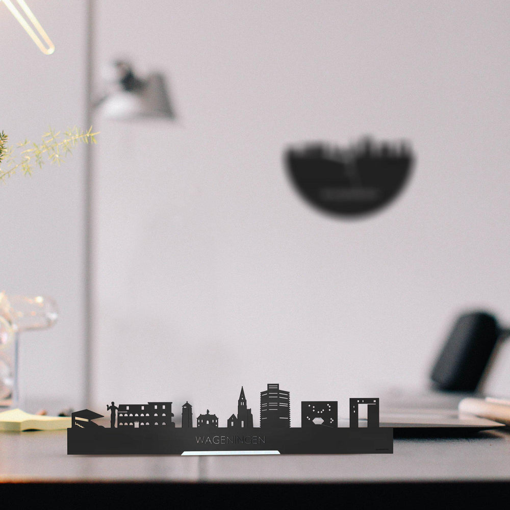 Standing Skyline Wageningen Black houten cadeau decoratie relatiegeschenk van WoodWideCities