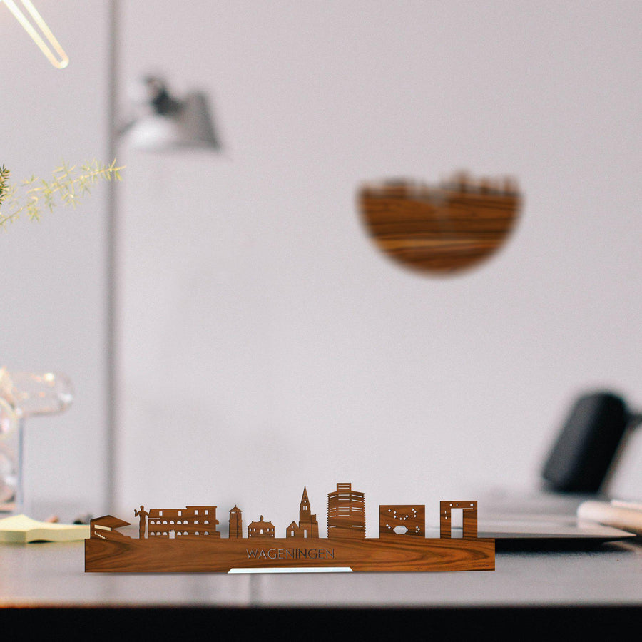 Standing Skyline Wageningen Palissander houten cadeau decoratie relatiegeschenk van WoodWideCities
