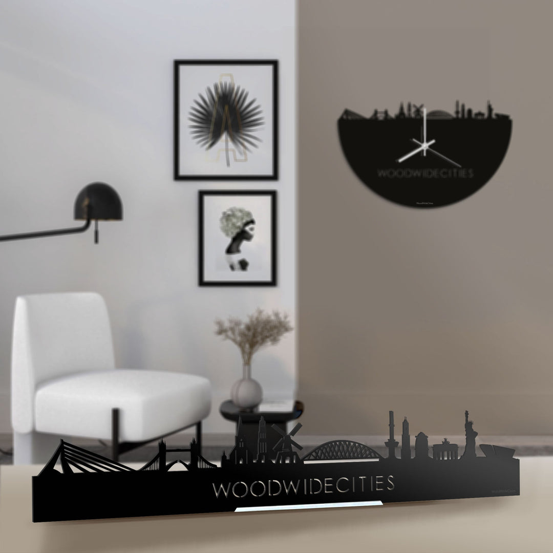 Standing Skyline WoodWideCities Zwart glanzend gerecycled kunststof cadeau decoratie relatiegeschenk van WoodWideCities