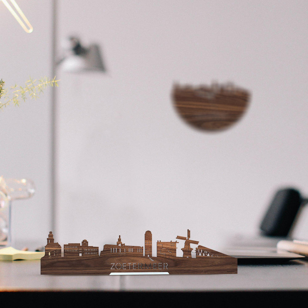 Standing Skyline Zoetermeer Noten houten cadeau decoratie relatiegeschenk van WoodWideCities